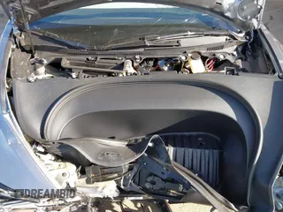 2025 Tesla Model 3 Long Range z VIN 5YJ3E1EA2SF885408, wystawiony jako IAAI lot #41778498 z przebiegiem 1 566 mil mil oraz . Historia ofert i sprzedaży dostępna na DreamBid. Obrazek 10.