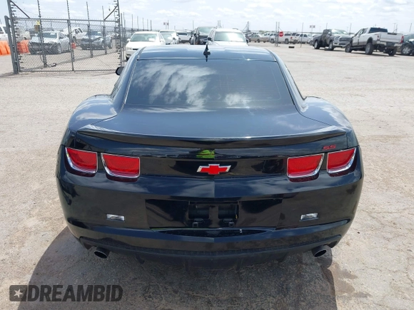 2011 Chevrolet Camaro 1LT z VIN 2G1FB1ED2B9164874, wystawiony jako IAAI lot #41955019 z przebiegiem 165 552 mil mil oraz . Historia ofert i sprzedaży dostępna na DreamBid. Obrazek 17.
