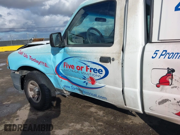 2009 Ford Ranger XL z VIN 1FTYR10DX9PA25560, wystawiony jako IAAI lot #41239225 z przebiegiem 262 920 mil mil oraz . Historia ofert i sprzedaży dostępna na DreamBid. Obrazek 17.