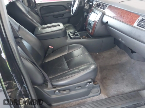2010 Chevrolet Tahoe LT with VIN 1GNMCBE37AR244756, listed as a IAAI auction lot 42134659 with 205,955 mi miles and . Bid and sale history available at DreamBid. Image 5.