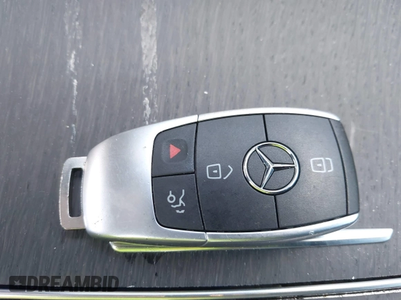 2020 Mercedes-Benz C 300 with VIN 55SWF8EBXLU333246, listed as a IAAI auction lot 41694582 with 28,685 mi miles and . Bid and sale history available at DreamBid. Image 11.