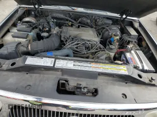 1999 Mercury Mountaineer z VIN 4M2DU52P9XUJ10152, wystawiony jako Copart lot #76283584 z przebiegiem 32 199 mil mil oraz Tytuł czysty. Historia ofert i sprzedaży dostępna na DreamBid. Obrazek 11.