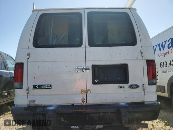 2010 Ford Econoline Cargo Commercial z VIN 1FTNE2EW0ADA39892, wystawiony jako Copart lot #75612664 z przebiegiem 250 805 mil mil oraz Nie do naprawy • Non repairable. Historia ofert i sprzedaży dostępna na DreamBid. Obrazek 6.