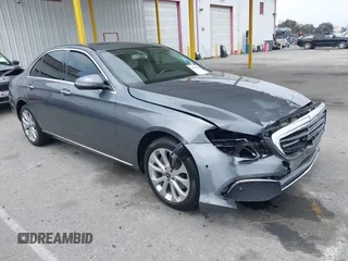 2018 Mercedes-Benz E-Class E 300 with VIN WDDZF4JB3JA409950, listed as a IAAI auction lot 42032598 with 44,381 mi miles. Bid and sale history available at carsss.com. Image 1.