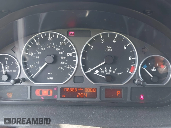 2003 BMW 3 Series 330xi with VIN WBAEW534X3PN31070, listed as a IAAI auction lot 41776406 with 176,383 mi miles. Bid and sale history available at carsss.com. Image 7.