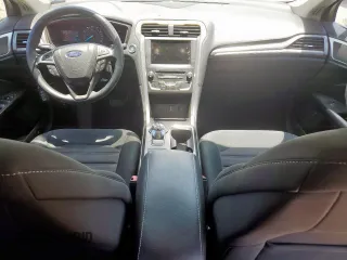 2018 Ford Fusion SE z VIN 3FA6P0HD5JR252718, wystawiony jako Copart lot #60549335 z przebiegiem 120 807 mil mil oraz Czysty tytuł • Clean title. Historia ofert i sprzedaży dostępna na DreamBid. Obrazek 8.