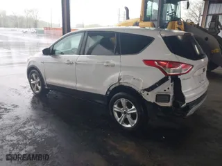 2015 Ford Escape SE with VIN 1FMCU0G9XFUA80605, listed as a IAAI auction lot 41942543 with 114,292 mi miles. Bid and sale history available at carsss.com. Image 3.