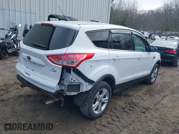 2013 Ford Escape SE with VIN 1FMCU9GX9DUD71905, listed as a IAAI auction lot 41768127 with 48,183 mi miles. Bid and sale history available at carsss.com. Image 4.