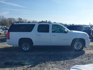 2014 GMC Yukon XL SLT with VIN 1GKS1KE09ER116590, listed as a IAAI auction lot 41459319 with 246,958 mi miles. Bid and sale history available at carsss.com. Image 13.