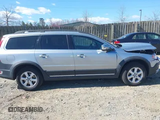 2011 Volvo XC70 3.2L with VIN YV4952BZXB1114680, listed as a IAAI auction lot 41883725 with 88,328 mi miles and . Bid and sale history available at DreamBid. Image 13.