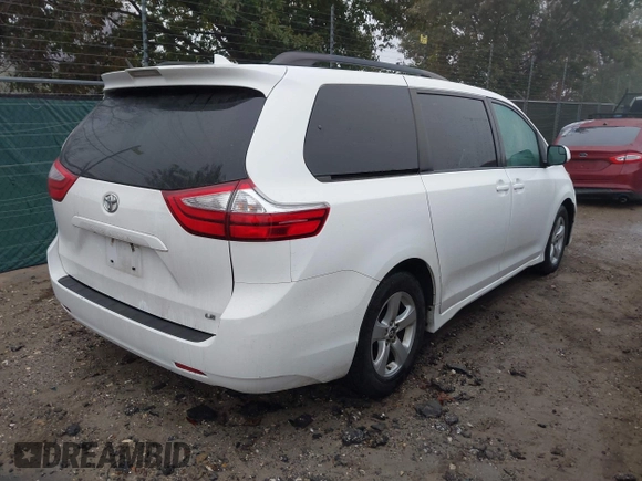 2018 Toyota Sienna LE Auto Access Seat with VIN 5TDKZ3DC6JS928592, listed as a IAAI auction lot 41421831 with 112,390 mi miles. Bid and sale history available at carsss.com. Image 4.
