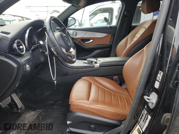 2019 Mercedes-Benz GLC with VIN WDC0J6EBXKF484389, listed as a Copart auction lot 43613755 with 86,197 mi miles and Clean Title. Bid and sale history available at carsss.com. Image 7.