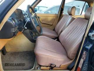 1983 Mercedes-Benz 300 with VIN WDBAB33A8DB025998, listed as a Copart auction lot 79548214 with 232,276 mi miles and Clean Title. Bid and sale history available at carsss.com. Image 7.
