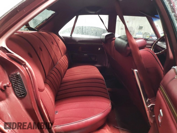 1975 Chevrolet Caprice z VIN 1N69H5J105888, wystawiony jako Copart lot #80681774 z przebiegiem 79 198 mil mil oraz Szkoda całkowita • Salvage title. Historia ofert i sprzedaży dostępna na DreamBid. Obrazek 10.