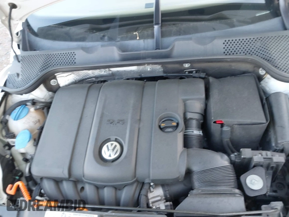 2013 Volkswagen Beetle Fender Edition with VIN 3VWJP7AT2DM614534, listed as a IAAI auction lot 41919625 with 86,362 mi miles and . Bid and sale history available at DreamBid. Image 10.