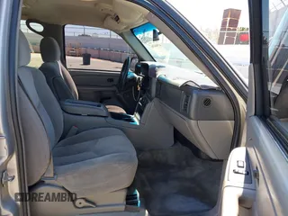2005 Chevrolet Suburban LT with VIN 3GNEC16Z35G104209, listed as a IAAI auction lot 41946436 with 204,543 mi miles and . Bid and sale history available at DreamBid. Image 5.