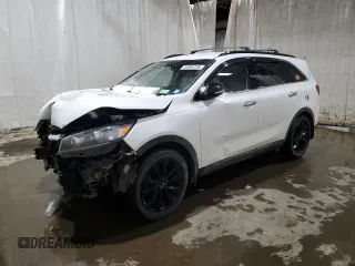 2020 Kia Sorento S z VIN 5XYPG4A51LG654631, wystawiony jako Copart lot #44064735 z przebiegiem 86 343 mil mil oraz Szkoda całkowita • Salvage title. Historia ofert i sprzedaży dostępna na DreamBid. Obrazek 1.