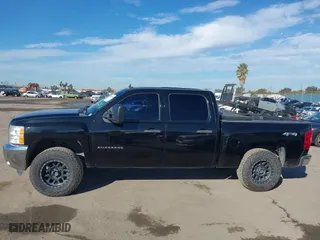 2012 Chevrolet Silverado 1500 LT with VIN 1GCPKSE70CF173450, listed as a IAAI auction lot 41588645 with 172,995 mi miles. Bid and sale history available at carsss.com. Image 14.