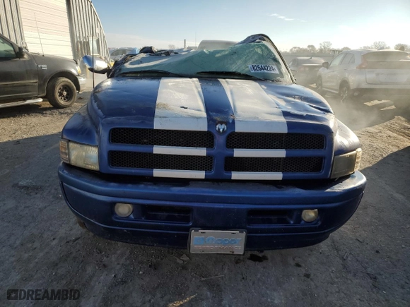 1996 Dodge Ram 1500 with VIN 1B7HC16Z6TS712642, listed as a Copart auction lot 82644224 with 101,876 mi miles and Salvage Title. Bid and sale history available at carsss.com. Image 5.