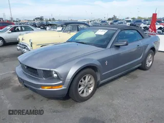 2006 Ford Mustang Standard with VIN 1ZVFT84N165149418, listed as a IAAI auction lot 41752120 with 131,177 mi miles and . Bid and sale history available at carsss.com. Image 2.