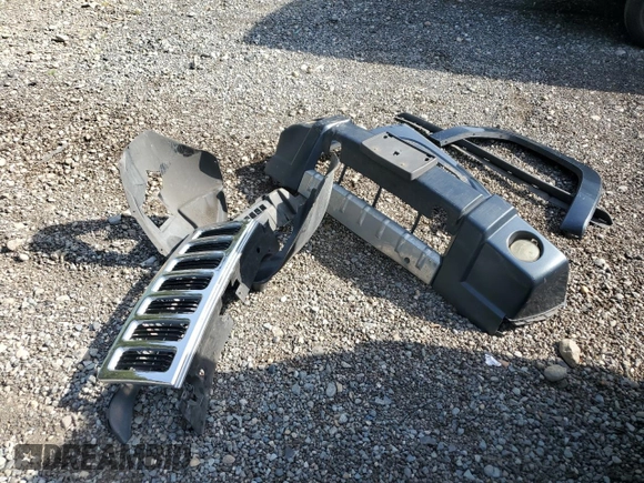 2007 Jeep Commander Limited с VIN 1J8HG58247C573325, выставлен на аукционе Copart как лот 55128725 с пробегом 193 150 миль миль и Списание • Salvage title. История ставок и продаж доступна на DreamBid. Изображение 13.
