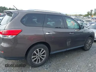 2016 Nissan Pathfinder SV with VIN 5N1AR2MN6GC651858, listed as a IAAI auction lot 41920897 with 247,344 mi miles. Bid and sale history available at carsss.com. Image 13.