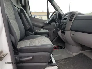 2007 Freightliner Sprinter z VIN WDPPF345179341488, wystawiony jako Copart lot #76274204 z przebiegiem 303 375 mil mil oraz Tytuł czysty. Historia ofert i sprzedaży dostępna na DreamBid. Obrazek 10.