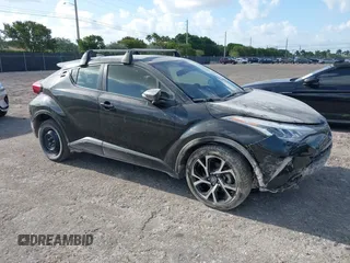 2021 Toyota C-HR LE z VIN JTNKHMBX6M1110579, wystawiony jako IAAI lot #42166873 z przebiegiem 39 759 mil mil oraz . Historia ofert i sprzedaży dostępna na DreamBid. Obrazek 1.
