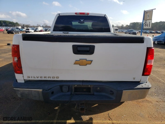 2007 Chevrolet Silverado 1500 LT w/1LT with VIN 1GCEC19J97Z652748, listed as a Copart auction lot 85038084 with 299,328 mi miles and Clean Title. Bid and sale history available at carsss.com. Image 6.