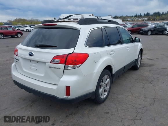 2013 Subaru Outback Premium with VIN 4S4BRBCC4D3286094, listed as a IAAI auction lot 41889938 with Not Provided miles and . Bid and sale history available at carsss.com. Image 4.