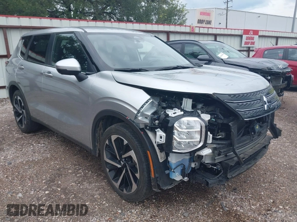 2024 Mitsubishi Outlander SE z VIN JA4J3VA83RZ068485, wystawiony jako IAAI lot #42483073 z przebiegiem 28 120 mil mil oraz . Historia ofert i sprzedaży dostępna na DreamBid. Obrazek 1.