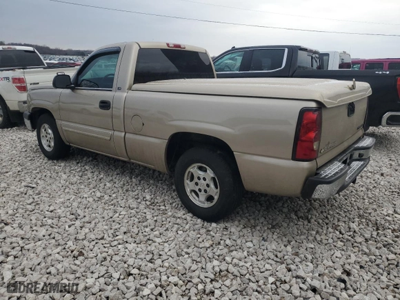 2004 Chevrolet Silverado 1500 LS with VIN 1GCEC14V94Z186793, listed as a Copart auction lot 83448234 with 176,573 mi miles and Clean Title. Bid and sale history available at carsss.com. Image 2.