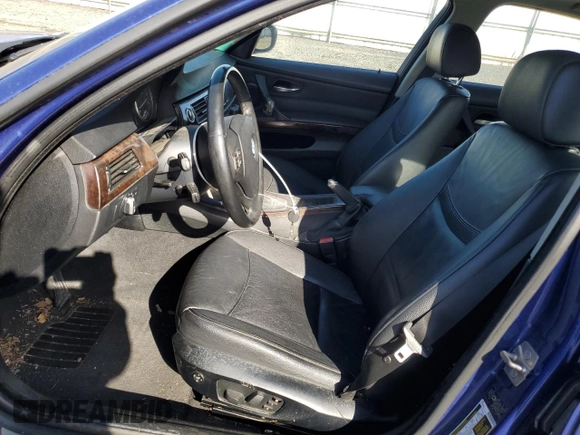 2010 BMW 3 Series 328i xDrive with VIN WBAPK5C53AA652598, listed as a Copart auction lot 47197645 with 127,979 mi miles and Salvage title. Bid and sale history available at DreamBid. Image 7.
