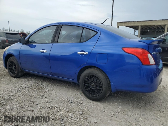 2016 Nissan Versa S z VIN 3N1CN7AP7GL889818, wystawiony jako Copart lot #59539015 z przebiegiem 97 607 mil mil oraz Czysty tytuł • Clean title. Historia ofert i sprzedaży dostępna na DreamBid. Obrazek 2.