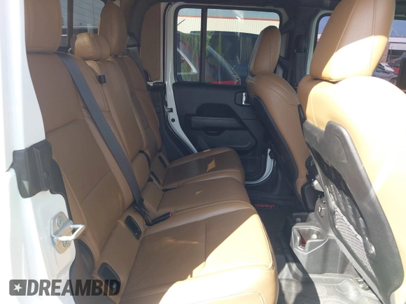 2021 Jeep Gladiator Rubicon with VIN 1C6JJTBG4ML536085, listed as a IAAI auction lot 41898204 with 39,627 mi miles and . Bid and sale history available at DreamBid. Image 8.
