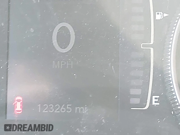 2019 Jeep Cherokee Latitude Plus with VIN 1C4PJLLBXKD339287, listed as a IAAI auction lot 41216180 with 123,265 mi miles. Bid and sale history available at carsss.com. Image 15.