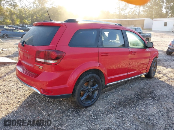 2018 Dodge Journey Crossroad z VIN 3C4PDCGG0JT500834, wystawiony jako IAAI lot #40524111 z przebiegiem 107 888 mil mil oraz . Historia ofert i sprzedaży dostępna na DreamBid. Obrazek 4.