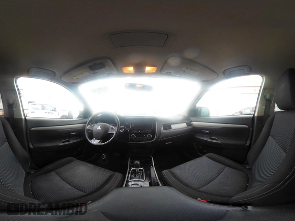 2018 Mitsubishi Outlander SE z VIN JA4AD3A35JZ032324, wystawiony jako IAAI lot #42308789 z przebiegiem 132 966 mil mil oraz . Historia ofert i sprzedaży dostępna na DreamBid. Obrazek 18.