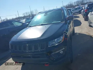 2019 Jeep Compass Trailhawk with VIN 3C4NJDDB1KT671642, listed as a IAAI auction lot 41810138 with 119,029 mi miles and . Bid and sale history available at carsss.com. Image 12.
