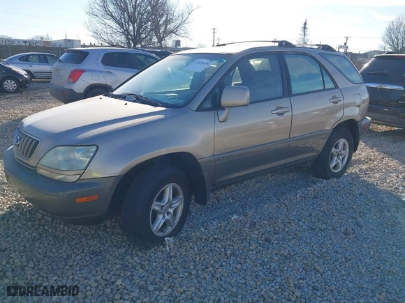 2002 Lexus RX 300 with VIN JTJHF10U720245596, listed as a IAAI auction lot 41434090 with 195,309 mi miles. Bid and sale history available at carsss.com. Image 2.