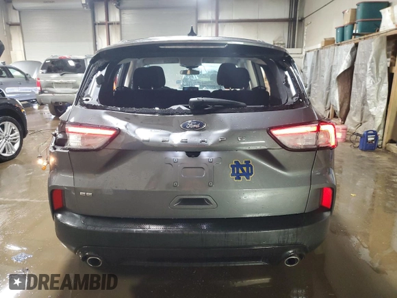 2022 Ford Escape SE z VIN 1FMCU0G66NUA43023, wystawiony jako Copart lot #48254235 z przebiegiem Nie podano mil oraz Szkoda całkowita • Salvage title. Historia ofert i sprzedaży dostępna na DreamBid. Obrazek 6.