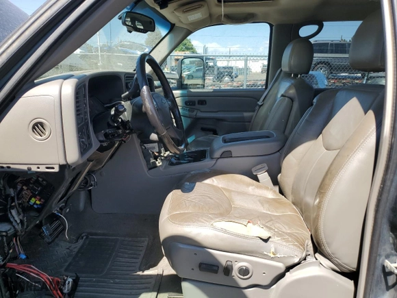 2007 Chevrolet Silverado 2500HD Classic LT3 with VIN 1GCHK23D27F155874, listed as a Copart auction lot 61669624 with 242,833 mi miles and Salvage Title. Bid and sale history available at carsss.com. Image 7.