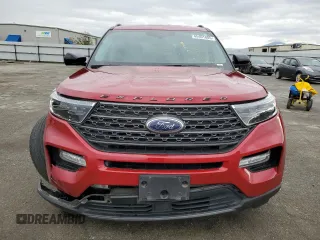 2023 Ford Explorer XLT with VIN 1FMSK7DHXPGB02463, listed as a Copart auction lot 53586825 with 38,854 mi miles and Salvage Title. Bid and sale history available at carsss.com. Image 5.