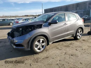 2022 Honda HR-V LX with VIN 3CZRU6H31NM757095, listed as a Copart auction lot 81810974 with 56,774 mi miles and Salvage Title. Bid and sale history available at carsss.com. Image 1.