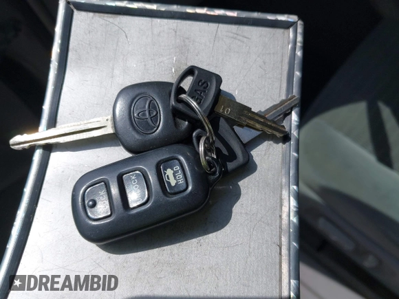 2005 Toyota Camry LE with VIN 4T1BF32K35U590150, listed as a IAAI auction lot 42053337 with 180,627 mi miles and . Bid and sale history available at DreamBid. Image 11.