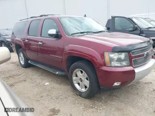 2008 Chevrolet Suburban LT w/3LT with VIN 3GNFC16018G179193, listed as a IAAI auction lot 41682169 with 218,670 mi miles. Bid and sale history available at carsss.com. Image 1.