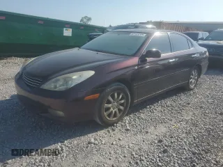 2002 Lexus ES 300 with VIN JTHBF30G025009579, listed as a Copart auction lot 62153245 with 157,197 mi miles and Salvage title. Bid and sale history available at DreamBid. Image 1.