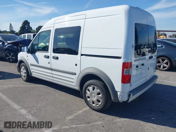 2013 Ford Transit Connect XLT z VIN NM0LS6BN7DT133925, wystawiony jako IAAI lot #41843878 z przebiegiem 120 425 mil mil oraz . Historia ofert i sprzedaży dostępna na DreamBid. Obrazek 3.