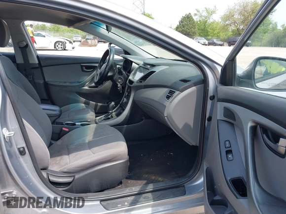 2016 Hyundai Elantra SE with VIN 5NPDH4AE4GH752857, listed as a IAAI auction lot 42421560 with 200,290 mi miles and . Bid and sale history available at DreamBid. Image 5.