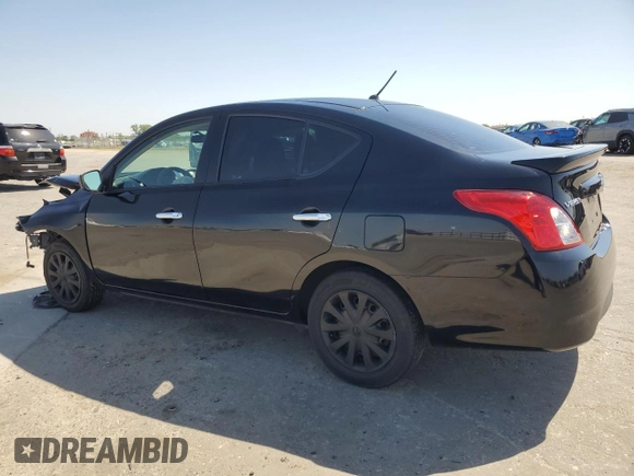 2017 Nissan Versa SV z VIN 3N1CN7AP8HL841701, wystawiony jako Copart lot #55702695 z przebiegiem 111 104 mil mil oraz Szkoda całkowita • Salvage title. Historia ofert i sprzedaży dostępna na DreamBid. Obrazek 2.
